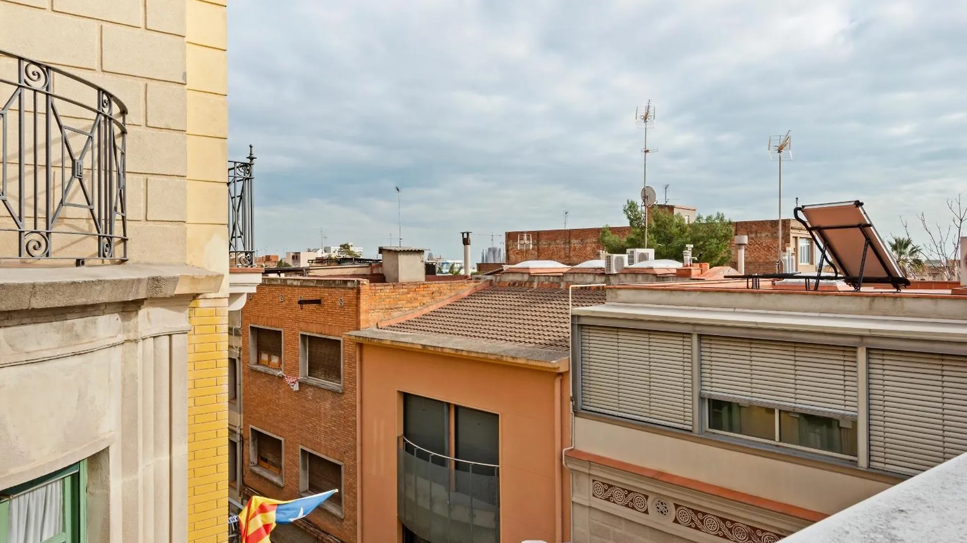 Chic And Modern Apartments In Gracia Barcelona 0*,