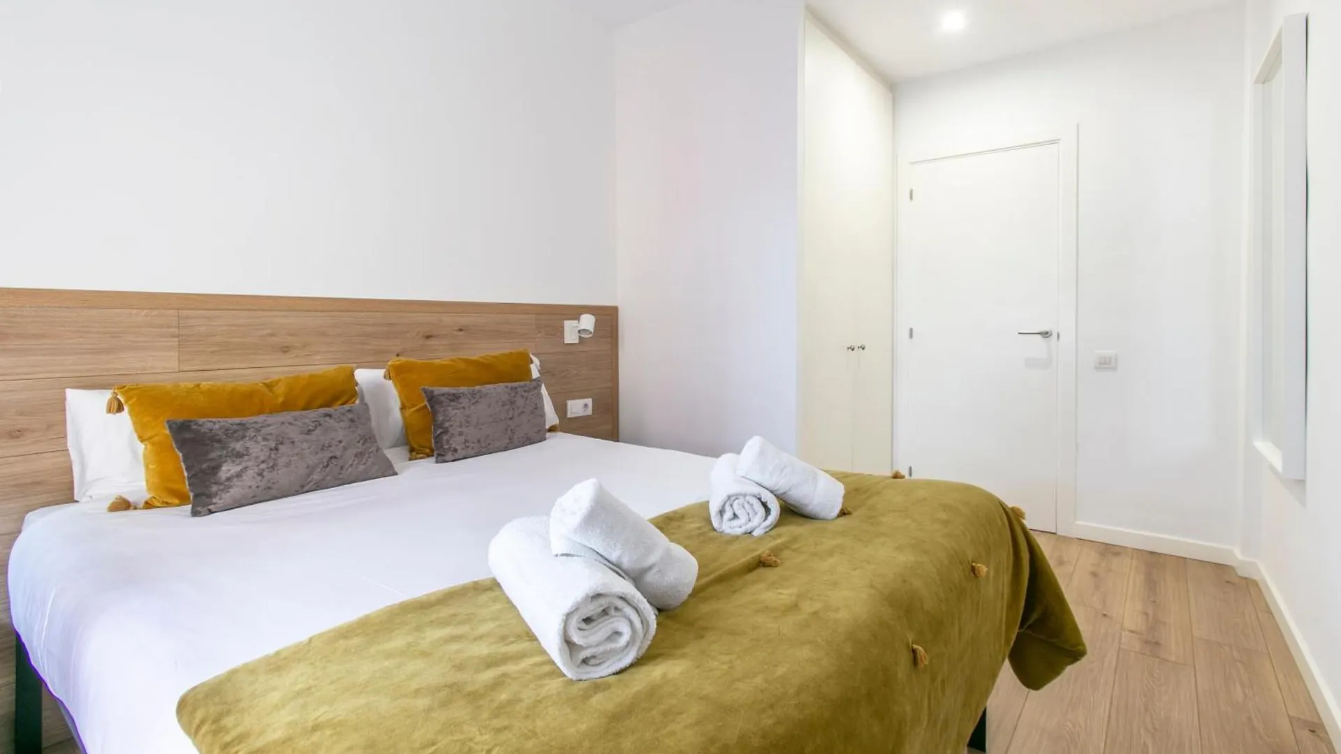 Chic And Modern Apartments In Gracia 바르셀로나