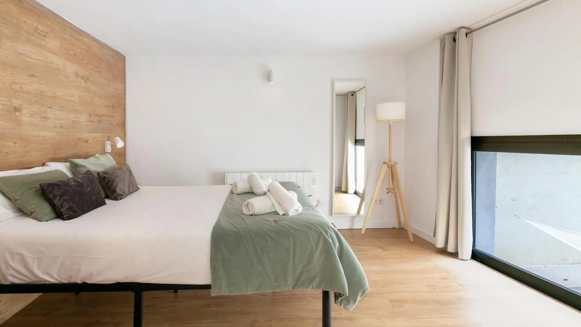 Chic And Modern Apartments In Gracia Barcelona