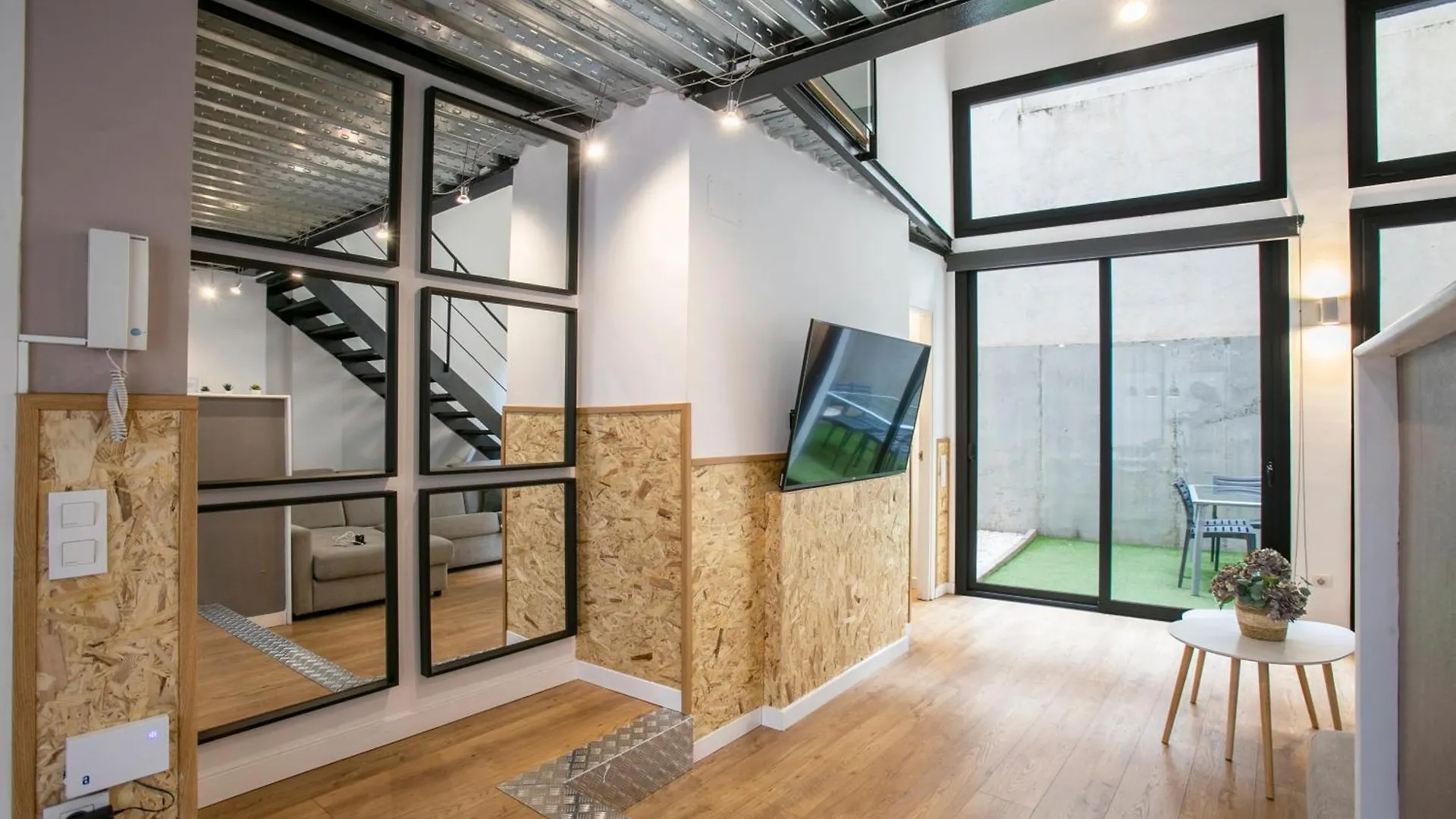 Chic And Modern Apartments In Gracia Barcelona