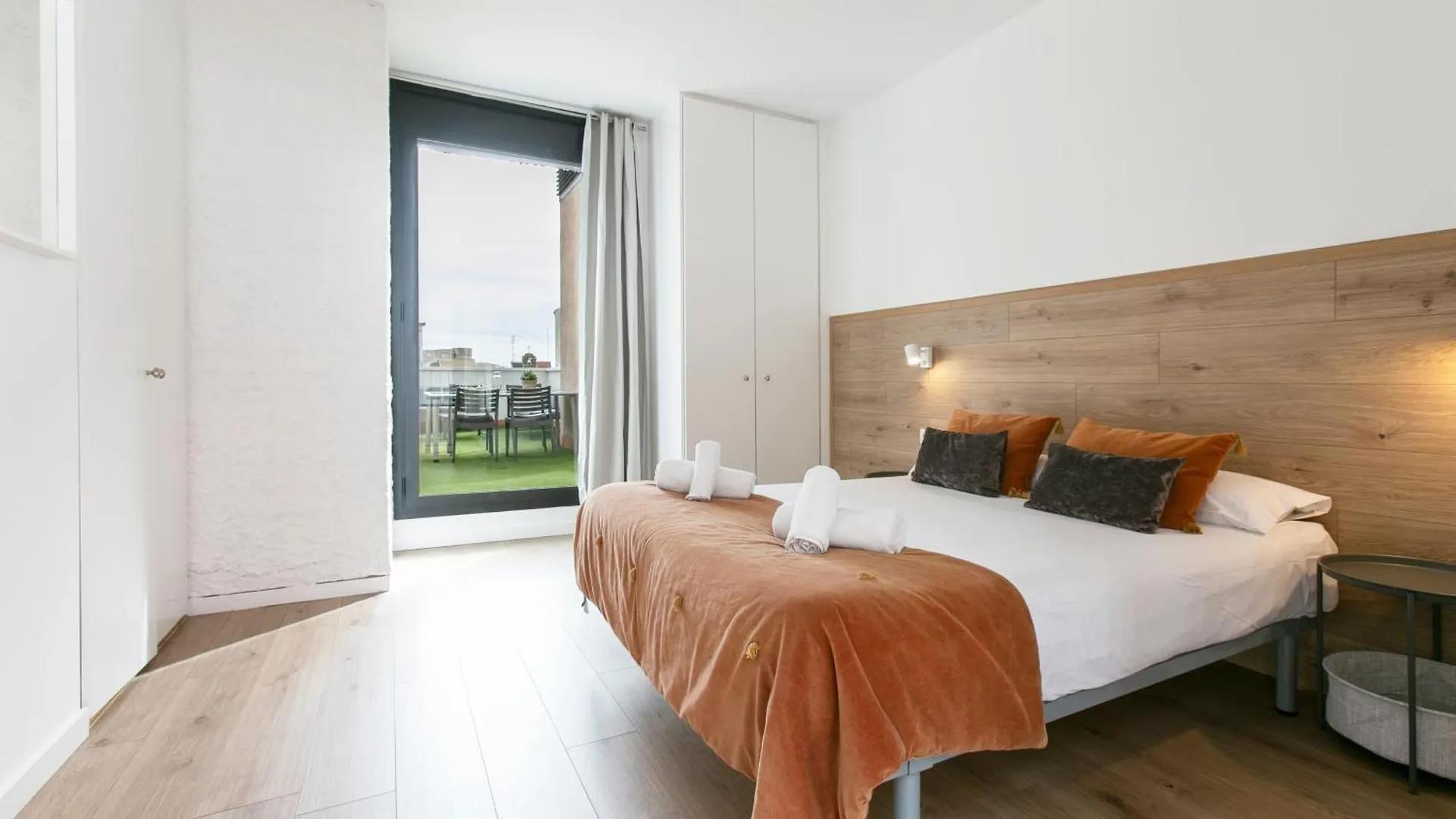 Chic And Modern Apartments In Gracia Barcelona